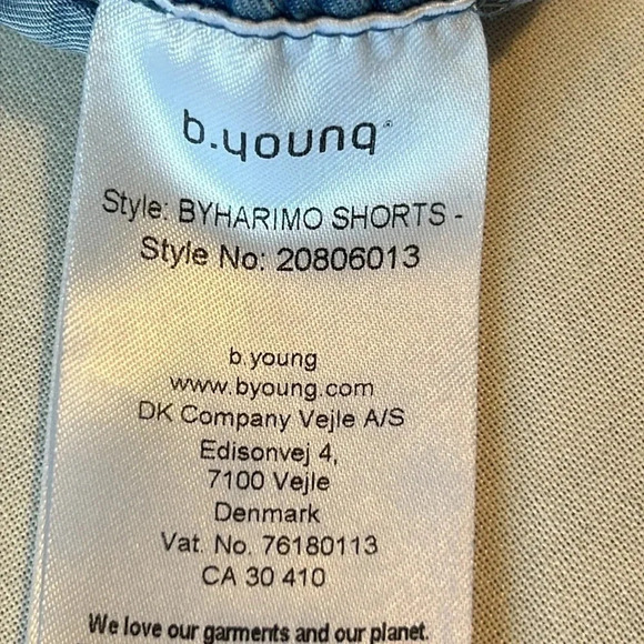 B. Young BYHARIMO 100% Lyocell Shorts  from Denmark. Size EU 40 - Picture 9 of 10